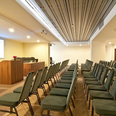 Wyndham Cluj Hotel Afaceri foto